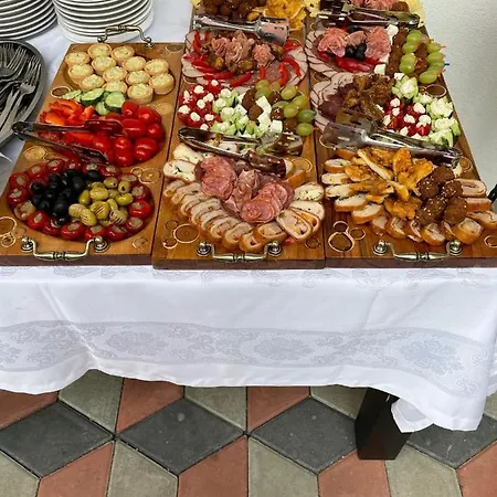 Pensiunea Trei Lalele